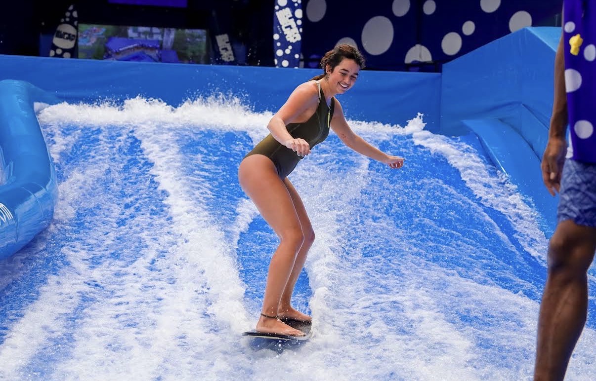 Surf lesson on Kata Beach's swell