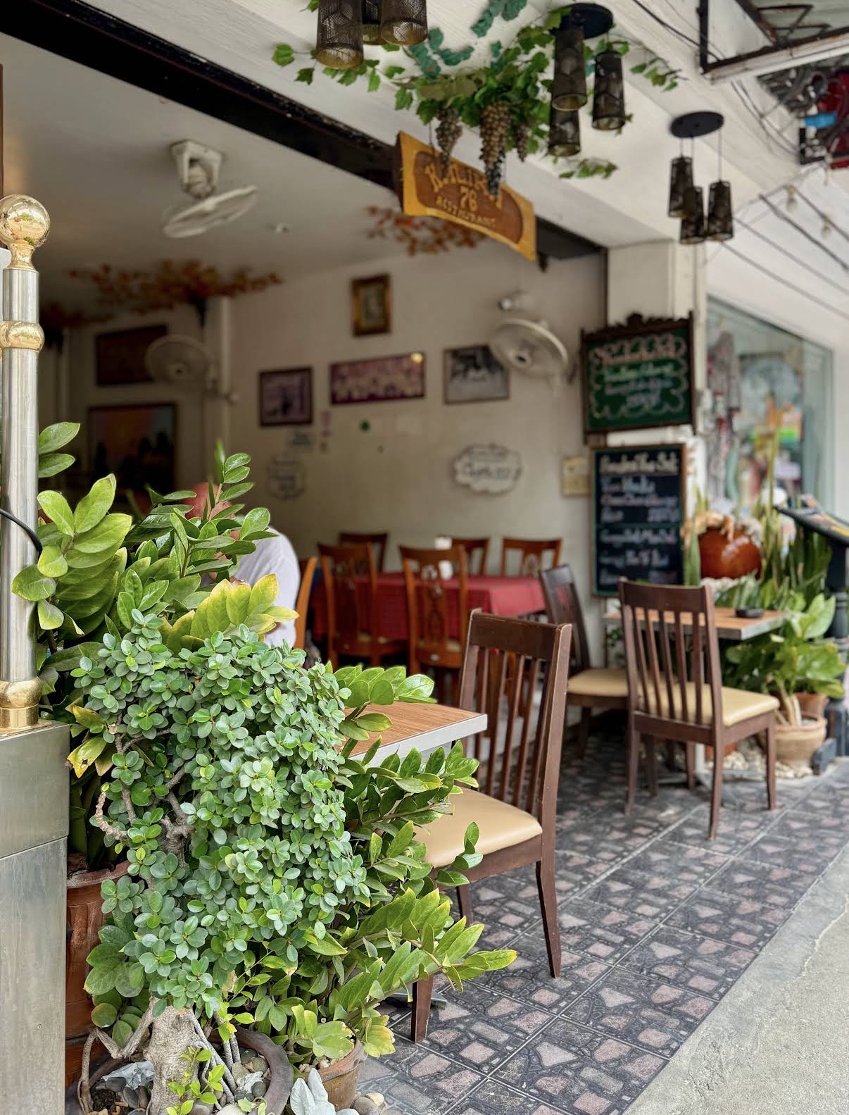 Kalika restaurant entrance, near Karon beach